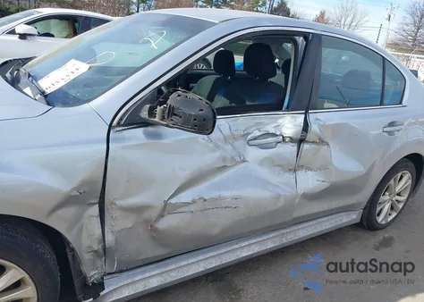 2013 Subaru Legacy 2.5I Premium z USA, uszkodzony, nr VIN 4S3BMCC60D3011891